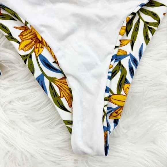 Cabana del Sol Floral Tie Off Shoulder Bikini Set Size Small - Picture 9 of 10